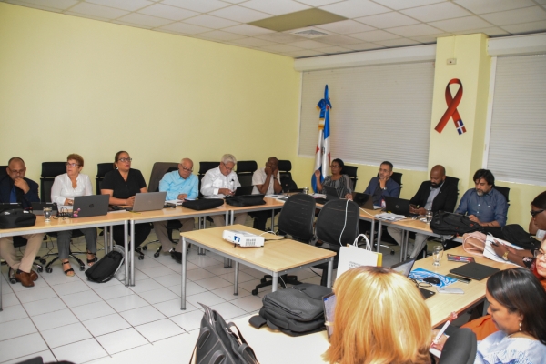 Cooperación Sur-Sur pasa revista a los avances de los programas de VIH en Cuba y República Dominicana